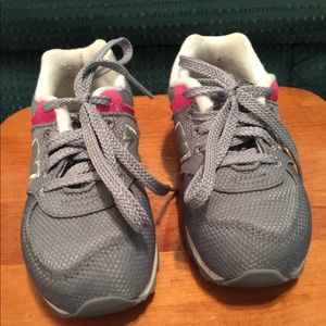 Girl’s New Balance